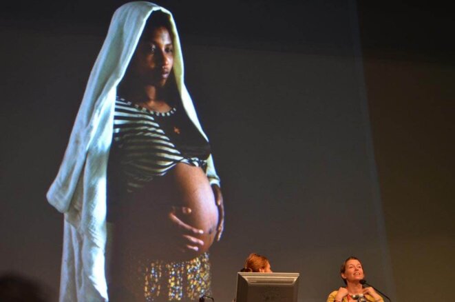 encontre avec Stéphanie Sinclair pour son travail sur "Les petites filles que l'on marie" en Afghanistan, au Népal, en Ethiopie, © Geneviève Delalot encontre avec Stéphanie Sinclair pour son travail sur "Les petites filles que l'on marie" en Afghanistan, au Népal, en Ethiopie, © Geneviève Delalot